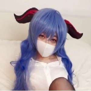 OnlyFans系列《柚子猫Yuzukitty》清纯妹子Cos雷姆楚楚动人，优质压箱底大合集